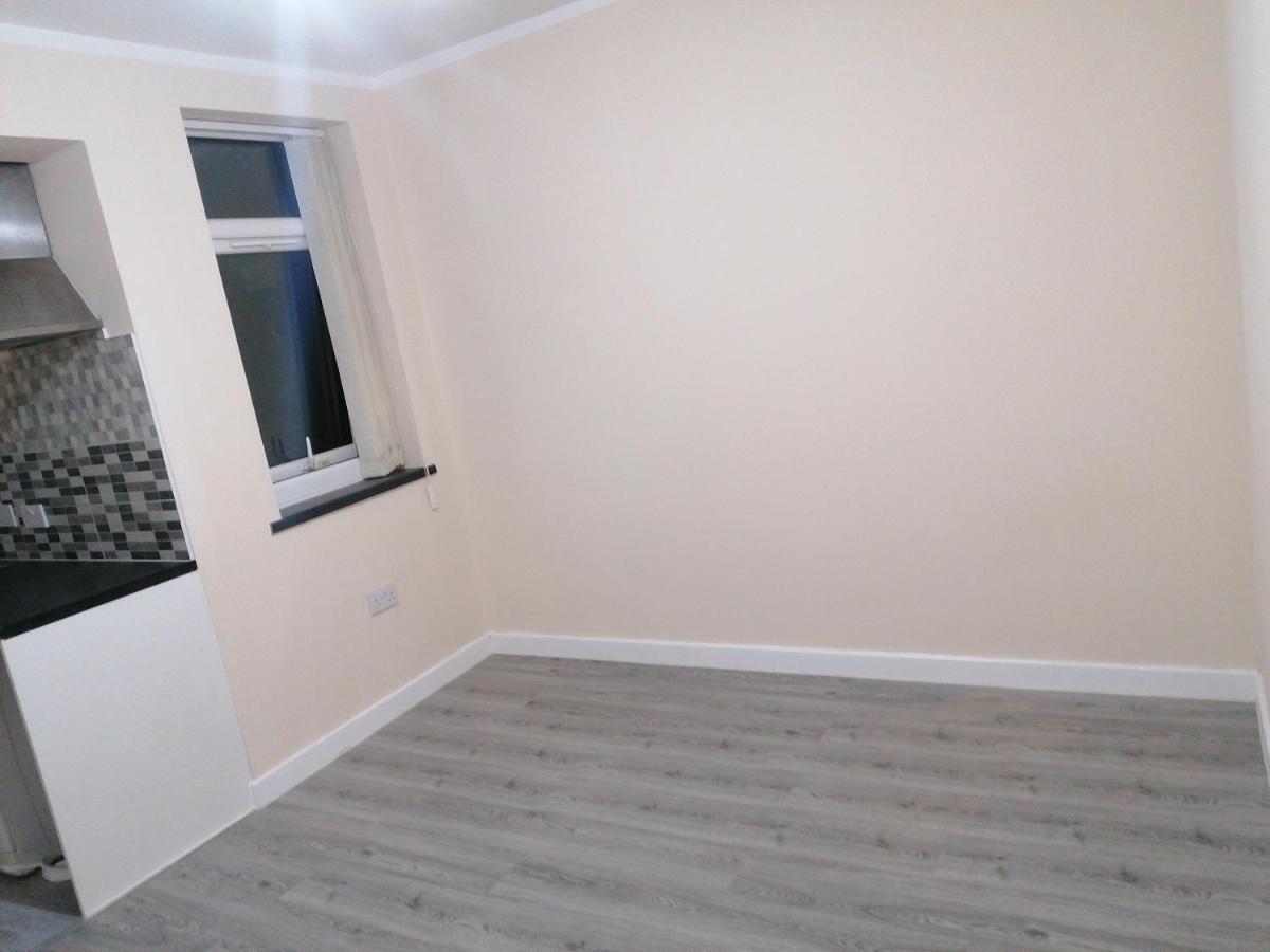 Self-Contained Studio Flat Bathrooms Kitchens Upgrade Locations To City Centre 15 Minutes Walking Distance Nottingham Universities Queen Hospitals City Hospitals 外观 照片